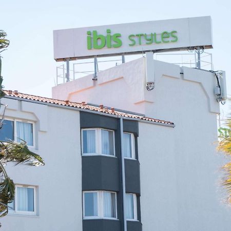 ホテル イビス スタイルズ ペルピニャン カネ タン ルシヨン エクステリア 写真